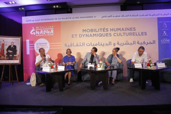 Mobilités humaines et dynamiques culturelles au forum des droits humains à Essaouira