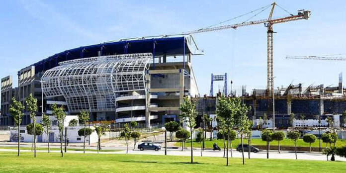 Éclairage et voirie du stade de Tanger confiés à STAM-VIAS et Lamalif