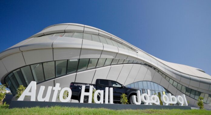 Auto Hall enregistre une hausse de 20 % de ses ventes en 2025 et mise sur l’électrique et l’optimisation pour améliorer sa rentabilité en 2026.