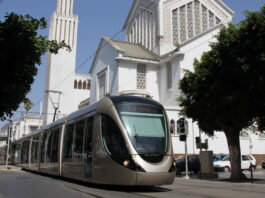 Accouchement dans un tramway : le ministère de la santé clarifie les faits