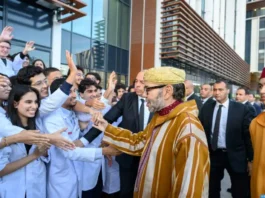 S.M. le Roi Mohammed VI inaugure le CHU de Rabat et lance l’ouverture du CHU d’Agadir