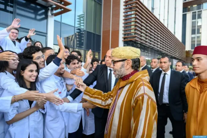 S.M. le Roi Mohammed VI inaugure le CHU de Rabat et lance l’ouverture du CHU d’Agadir