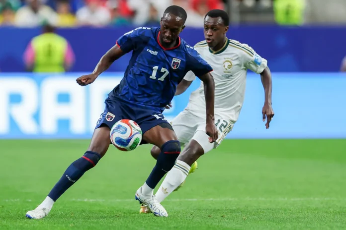 Le Cap-Vert s'est qualifié pour les seizièmes de finale de la Coupe du monde pour la première fois de son histoire après un match nul 0-0 contre l'Arabie saoudite.