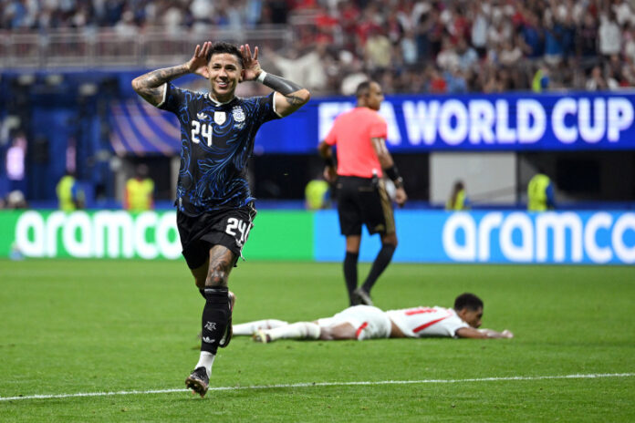 L’Argentine renverse l’Angleterre et rejoint l’Espagne en finale
