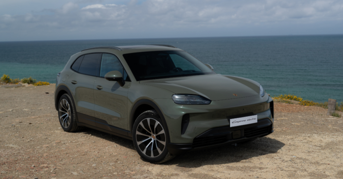 Porsche prépare l’arrivée du Cayenne électrique au Maroc