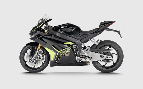 ZXMOTO prend pied au Maroc avec deux sportives issues de la compétition