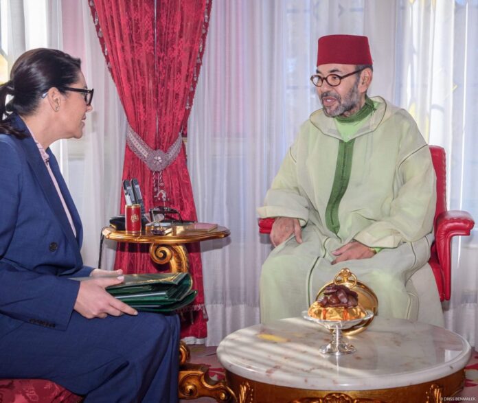 S.M le Roi Mohammed VI reçoit Fatima Ezzahra El Mansouri au Palais Royal